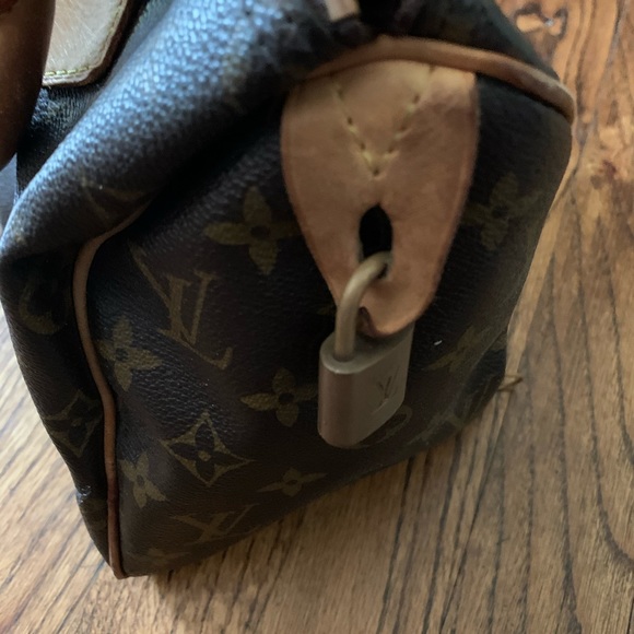 Affordable Louis Vuitton Speedy price is firm - Picture 2 of 9